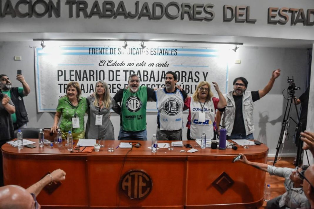 Convocaron a un paro Nacional para el próximo lunes: ¿Qué gremios adhieren? Convocaron a un paro Nacional para el próximo lunes: ¿Qué gremios adhieren?