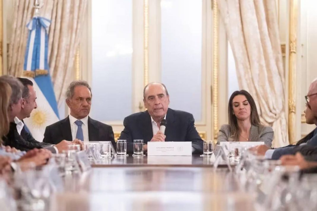 El Gobierno nacional acordó descuentos en pasajes y hoteles para el turismo en temporada baja El Gobierno nacional acordó descuentos en pasajes y hoteles para el turismo en temporada baja