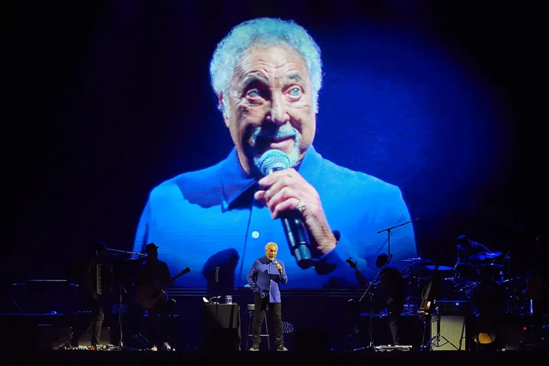 La leyenda vuelve a brillar: Noche mágica con Tom Jones en Buenos Aires La leyenda vuelve a brillar: Noche mágica con Tom Jones en Buenos Aires