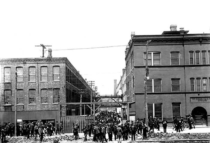 ¿Por qué se celebra el 1 de mayo el Día Internacional de los Trabajadores? ¿Por qué se celebra el 1 de mayo el Día Internacional de los Trabajadores?