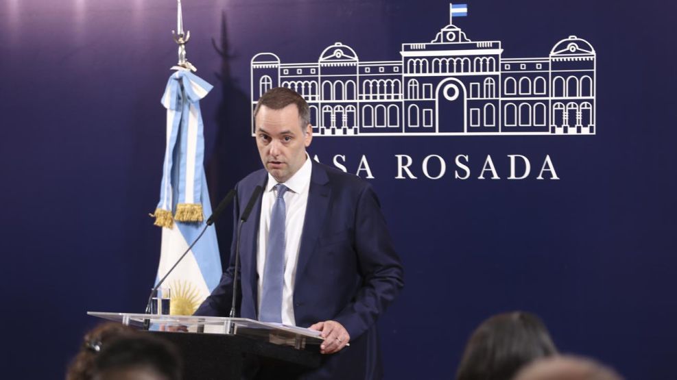 Adorni anunció nuevas inversiones de empresas automotrices en la Argentina Adorni anunció nuevas inversiones de empresas automotrices en la Argentina