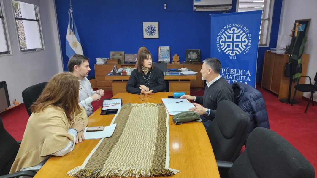 La UNCo junto al municipio de Andacollo iniciaron agenda de trabajo La UNCo junto al municipio de Andacollo iniciaron agenda de trabajo