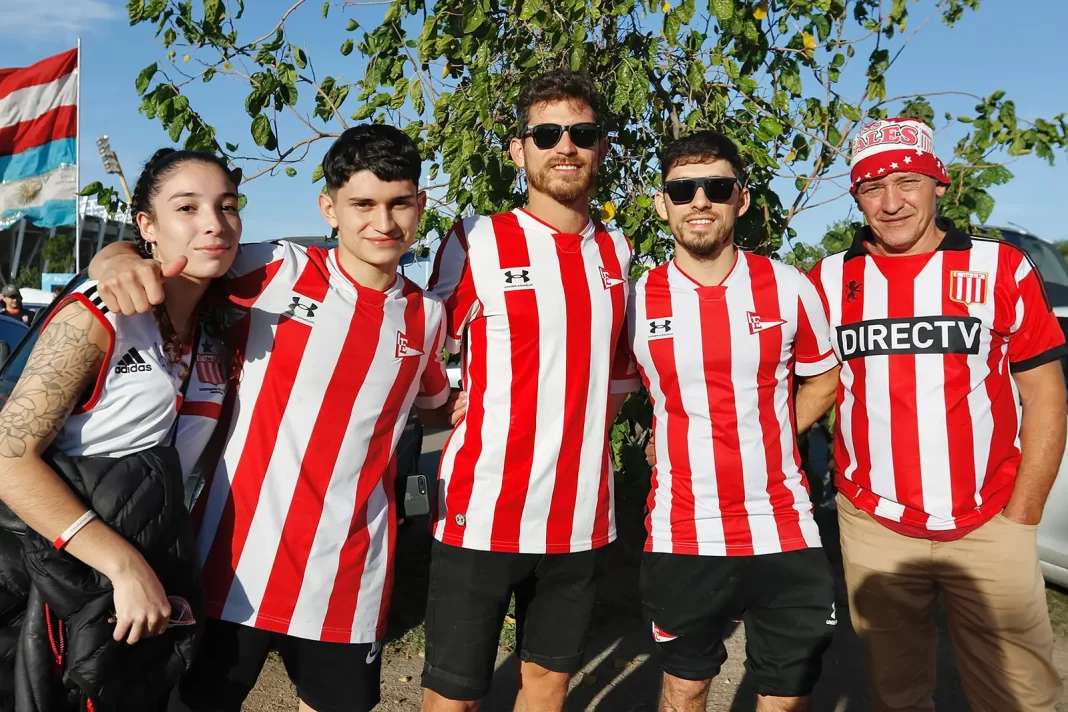 Viaje a la final: Estudiantes cubrirá el 50% de los pasajes en micro Viaje a la final: Estudiantes cubrirá el 50% de los pasajes en micro