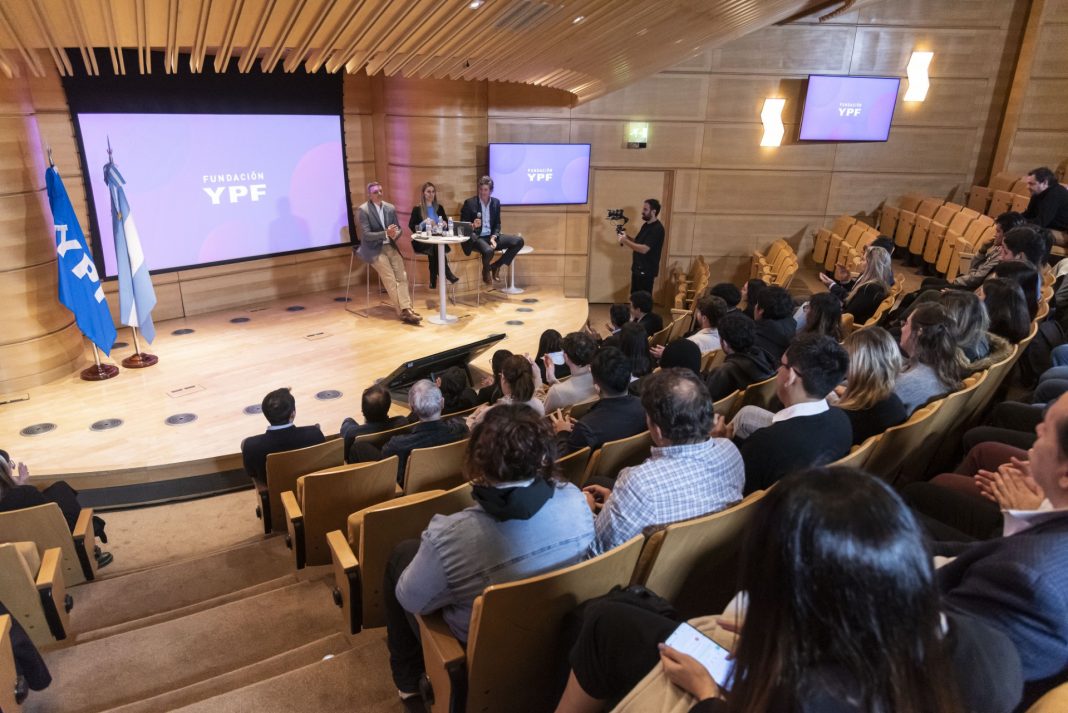 El programa de Becas de Fundación YPF sumó 125 nuevos becarios El programa de Becas de Fundación YPF sumó 125 nuevos becarios