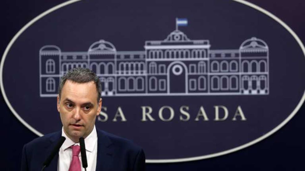 El Gobierno cruzó a los gremios por la amenaza de escraches a senadores que apoyen la Ley Bases El Gobierno cruzó a los gremios por la amenaza de escraches a senadores que apoyen la Ley Bases