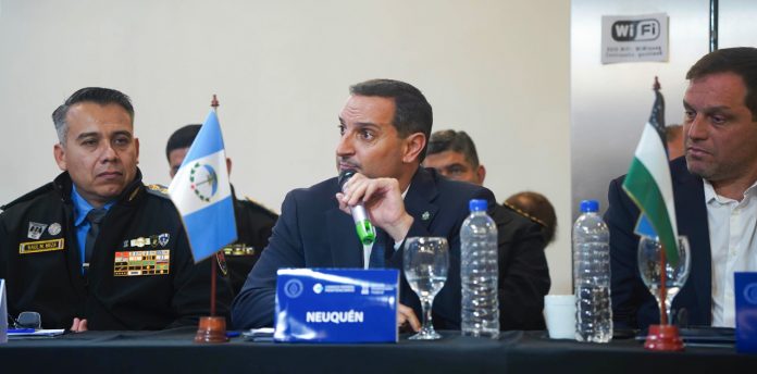 Acción conjunta entre Nación y provincias para fortalecer la seguridad Acción conjunta entre Nación y provincias para fortalecer la seguridad