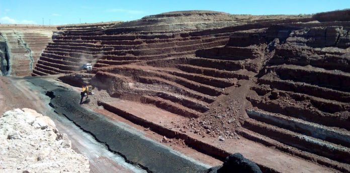 Asfaltita, el mineral neuquino que reemplaza importaciones en Vaca Muerta Asfaltita, el mineral neuquino que reemplaza importaciones en Vaca Muerta