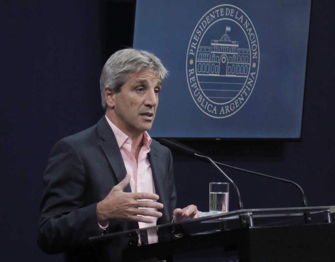 Caputo: “Vamos a salir del cepo cuando estén dadas las condiciones” Caputo: “Vamos a salir del cepo cuando estén dadas las condiciones”