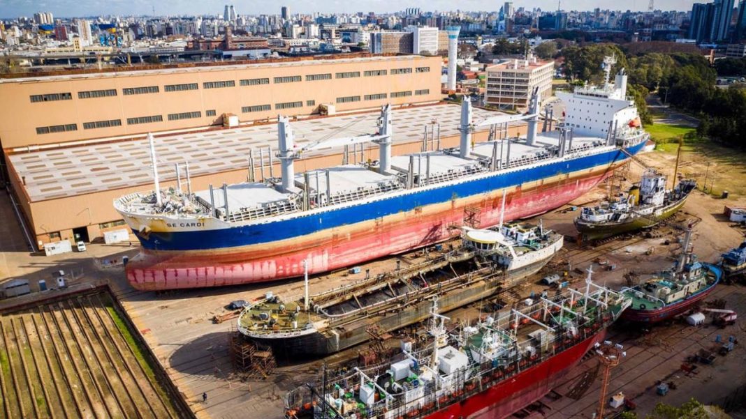 El Gobierno investiga un contrato con el astillero estatal: pagó más de US$23 millones y no recibió ningún buque El Gobierno investiga un contrato con el astillero estatal: pagó más de US$23 millones y no recibió ningún buque