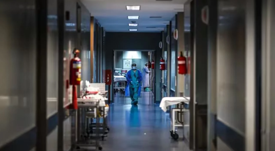 El Gobierno de Mendoza oficializó el cobro a extranjeros que se atiendan en hospitales públicos El Gobierno de Mendoza oficializó el cobro a extranjeros que se atiendan en hospitales públicos