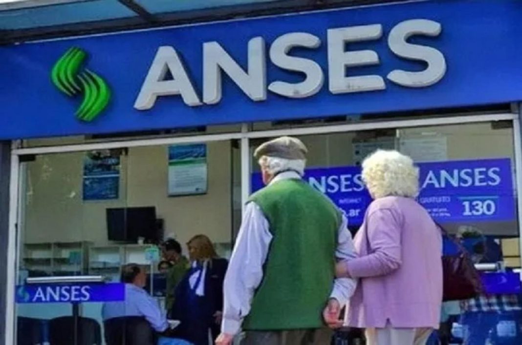 Jubilados con aumento y bono en agosto: Anses confirmó las fechas de cobro Jubilados con aumento y bono en agosto: Anses confirmó las fechas de cobro