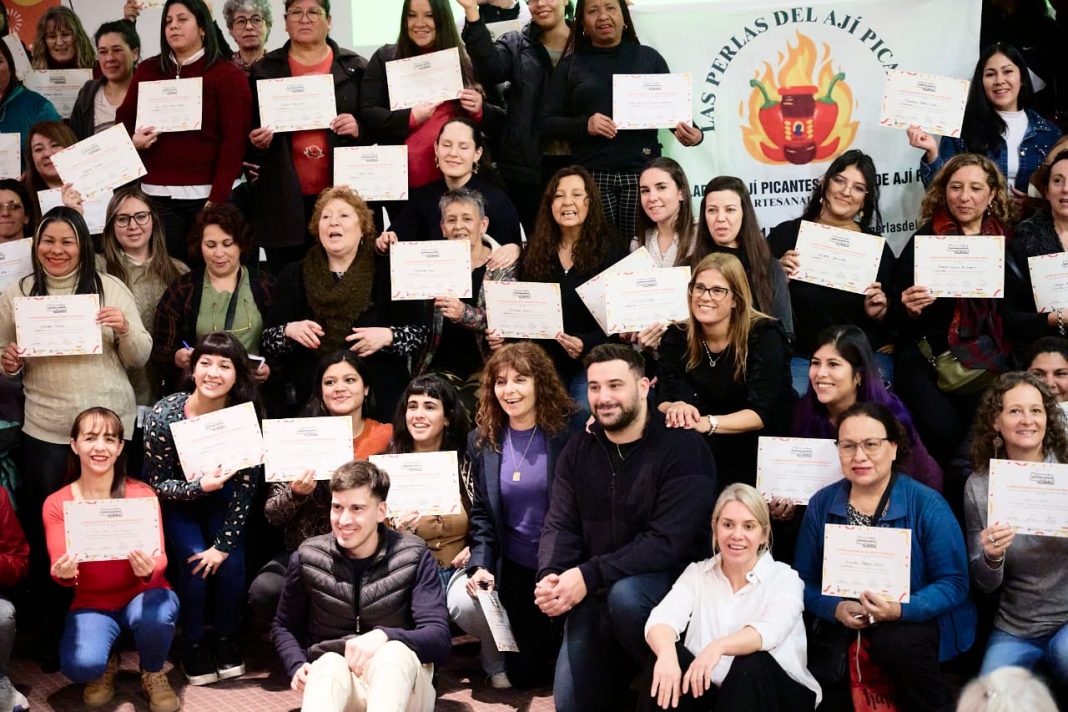 Más de 400 nuevos emprendedores se sumaron a los proyectos formativos de Neuquén Emprende Más de 400 nuevos emprendedores se sumaron a los proyectos formativos de Neuquén Emprende