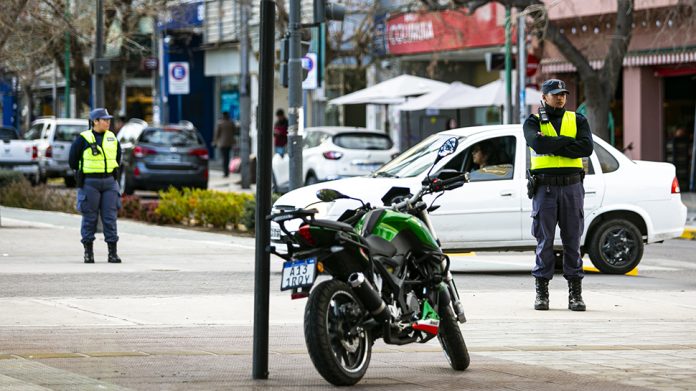 Por el cobro de haberes incrementarán la seguridad policial en zona bancaria Por el cobro de haberes incrementarán la seguridad policial en zona bancaria