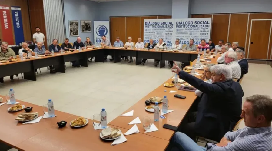 No hubo acuerdo en el Consejo del Salario y el Gobierno fijará el haber mínimo por decreto No hubo acuerdo en el Consejo del Salario y el Gobierno fijará el haber mínimo por decreto