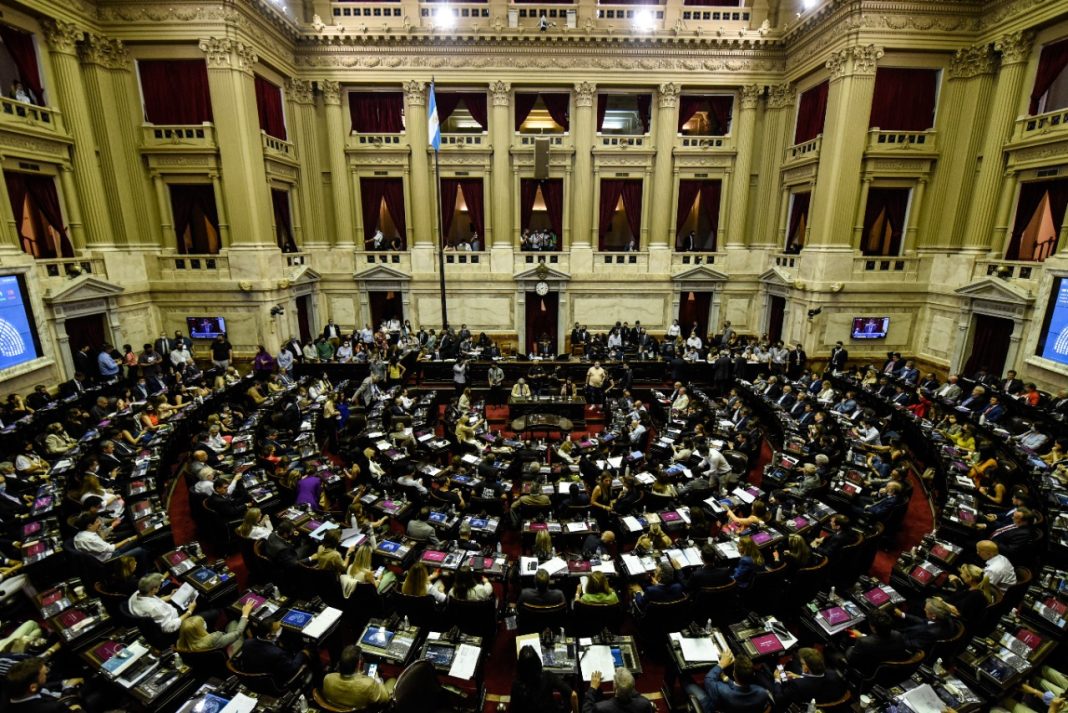 Diputados aprobó el proyecto de Ley de Financiamiento Universitario Diputados aprobó el proyecto de Ley de Financiamiento Universitario