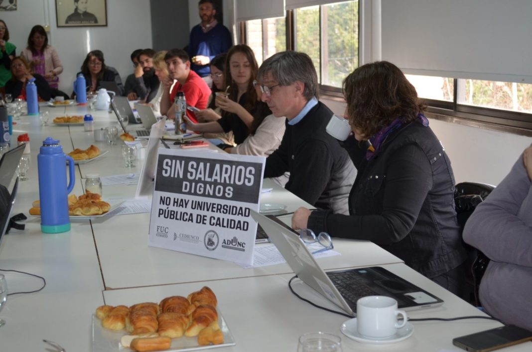 El Consejo Superior declaró la emergencia salarial en la UNCo El Consejo Superior declaró la emergencia salarial en la UNCo