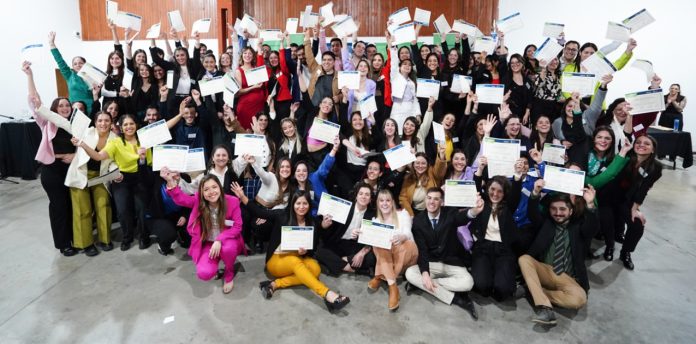 Egresaron 89 nuevos profesionales de la salud Egresaron 89 nuevos profesionales de la salud