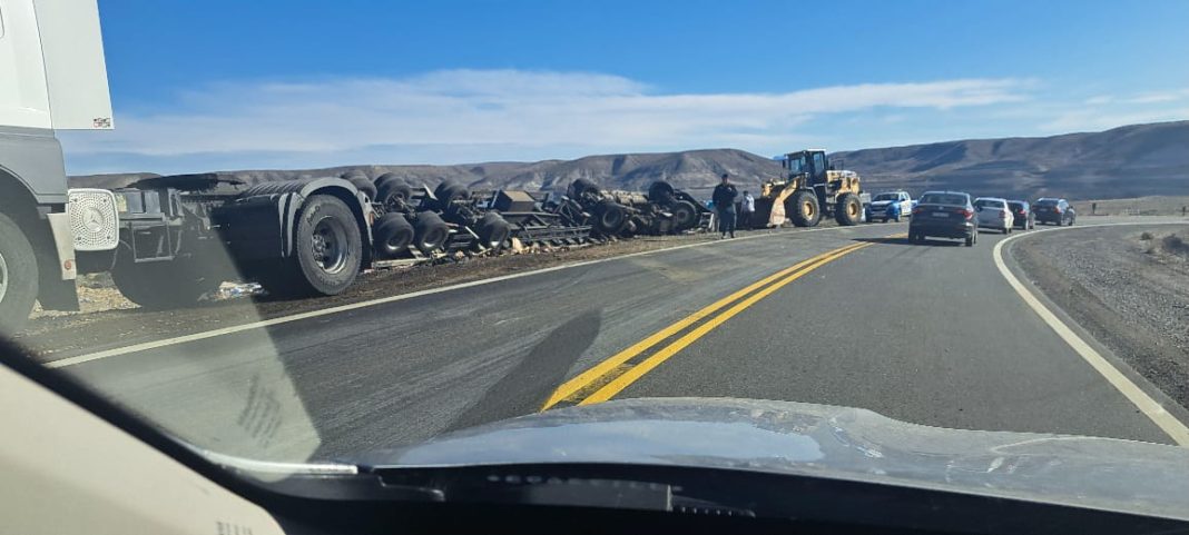 Accidente fatal: Murió un camionero tras un choque frontal en la Ruta 237 Accidente fatal: Murió un camionero tras un choque frontal en la Ruta 237