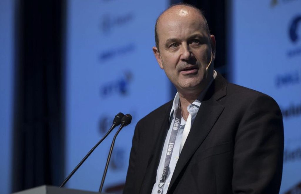 Sturzenegger apuntó contra los pilotos de Aerolíneas Argentinas: “Paran porque no les dieron los asientos en business” Sturzenegger apuntó contra los pilotos de Aerolíneas Argentinas: “Paran porque no les dieron los asientos en business”