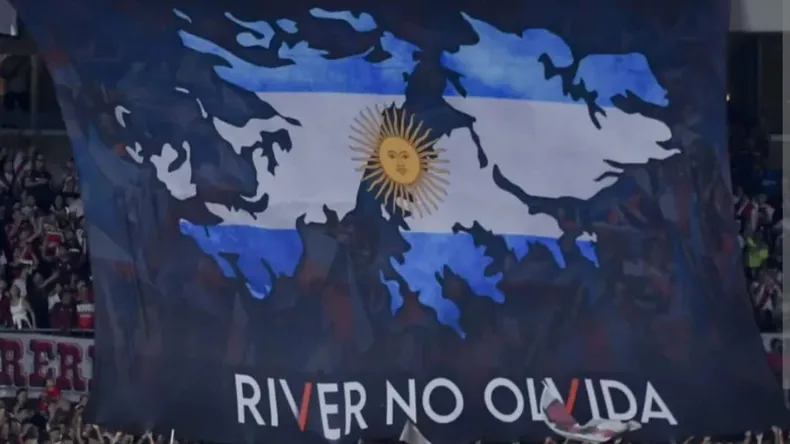Conmebol prohibió una bandera de las Islas Malvinas para el partido de River con Colo-Colo Conmebol prohibió una bandera de las Islas Malvinas para el partido de River con Colo-Colo