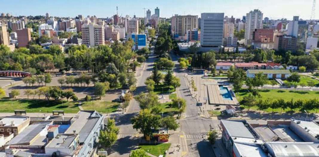 La pobreza en Neuquén alcanzó 40,4% en el primer semestre del año La pobreza en Neuquén alcanzó 40,4% en el primer semestre del año