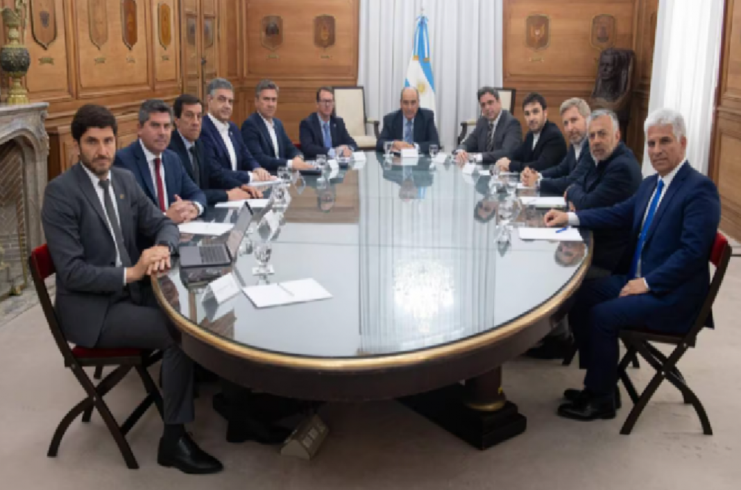 Francos y Caputo se reunieron con gobernadores para detallar el Presupuesto 2025 Francos y Caputo se reunieron con gobernadores para detallar el Presupuesto 2025