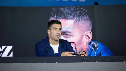 Entre lágrimas, Luis Suárez confirmó su retiro de la Selección de Uruguay Entre lágrimas, Luis Suárez confirmó su retiro de la Selección de Uruguay