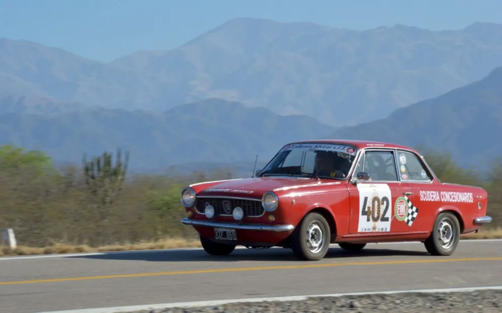 200 autos históricos recorrerán Neuquén en el XXI Gran Premio Argentino 200 autos históricos recorrerán Neuquén en el XXI Gran Premio Argentino