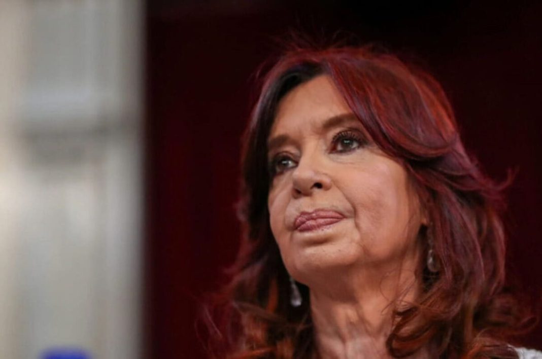 Cristina Fernández presentó la lista “Primero La Patria” para competir por la presidencia del PJ Cristina Fernández presentó la lista “Primero La Patria” para competir por la presidencia del PJ