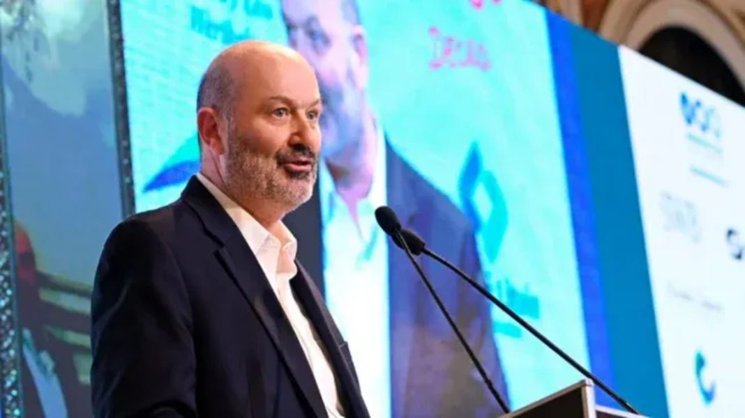 El Gobierno intimará a empleados públicos para que inicien los trámites jubilatorios El Gobierno intimará a empleados públicos para que inicien los trámites jubilatorios