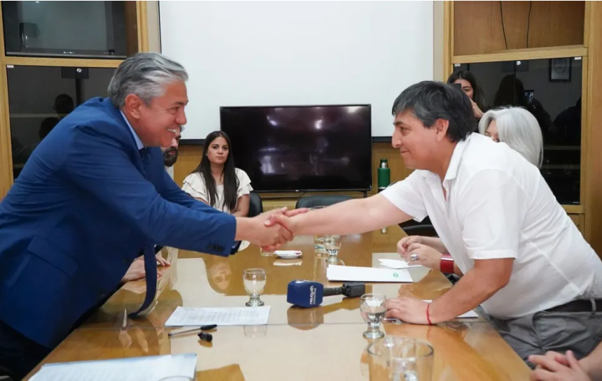 Figueroa participó de la mesa de trabajo con referentes del gremio ATE Figueroa participó de la mesa de trabajo con referentes del gremio ATE