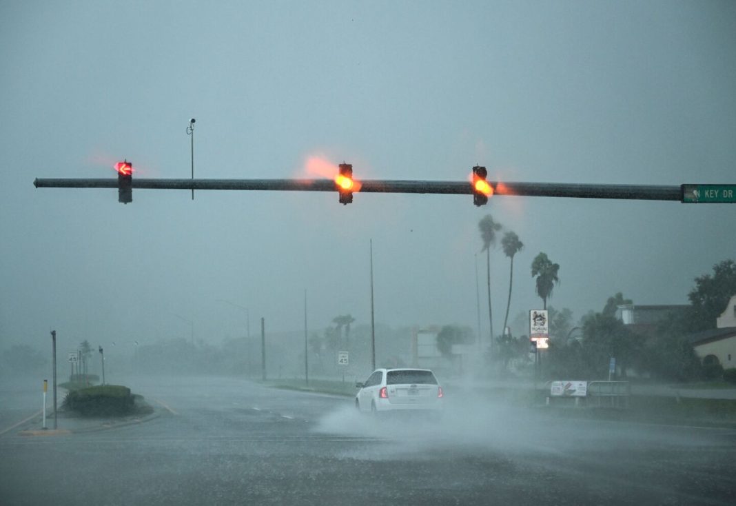 El huracán Milton golpeó Florida con vientos extremos e inundaciones masivas El huracán Milton golpeó Florida con vientos extremos e inundaciones masivas