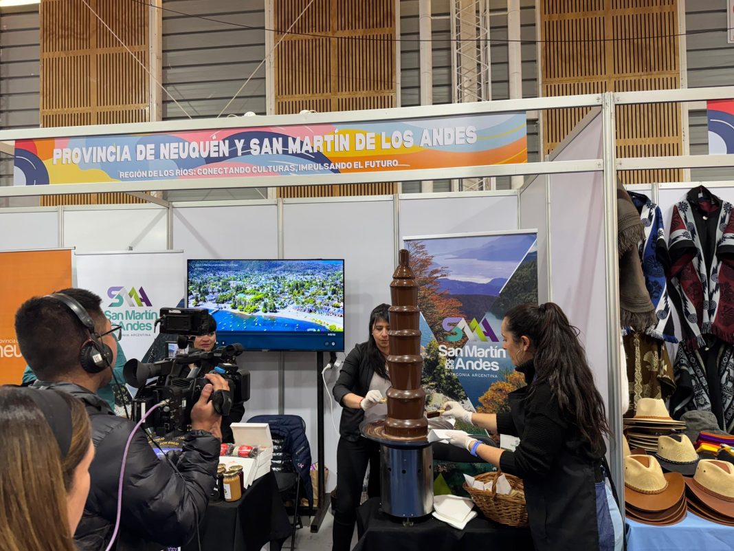 Neuquén muestra su oferta en el III Encuentro Internacional de la Región de los Ríos en Chile Neuquén muestra su oferta en el III Encuentro Internacional de la Región de los Ríos en Chile