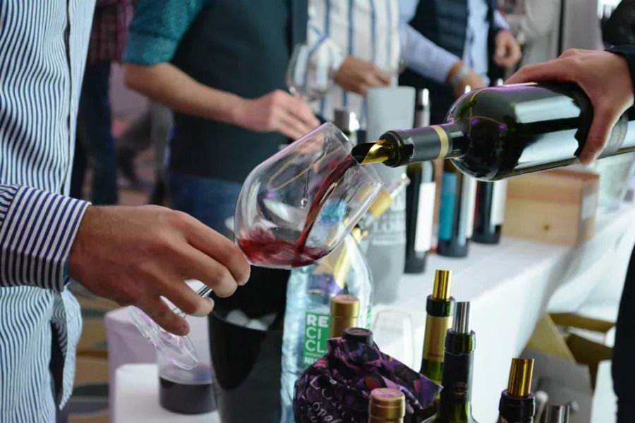Este fin de semana se desarrolló el 4.º Salón del Vino Hilton Wine Fi Este fin de semana se desarrolló el 4.º Salón del Vino Hilton Wine Fi