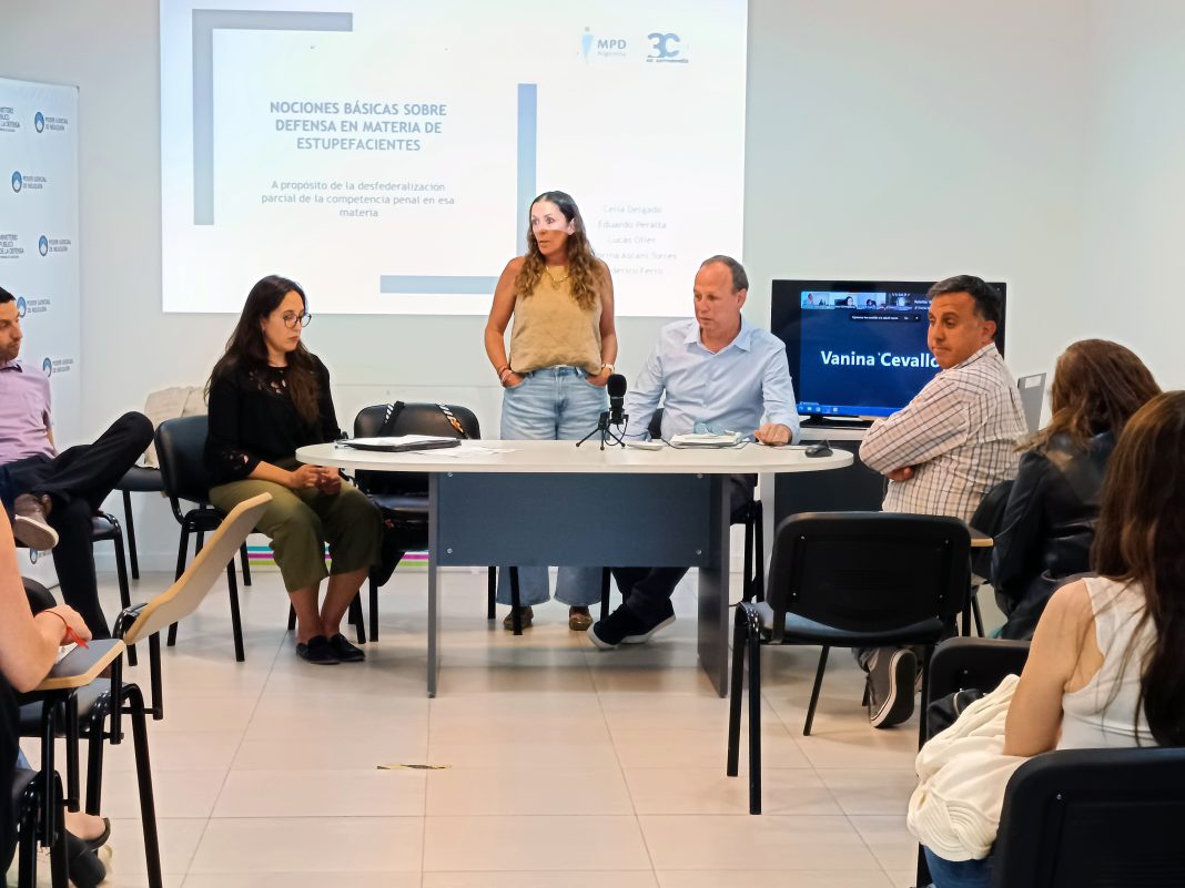 Capacitan a defensores públicos de Neuquén en materia de estupefacientes Capacitan a defensores públicos de Neuquén en materia de estupefacientes