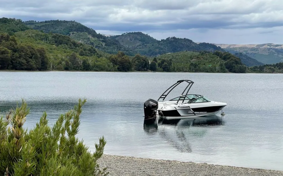 Habilitan nuevos paseos lacustres en el lago Moquehue Habilitan nuevos paseos lacustres en el lago Moquehue