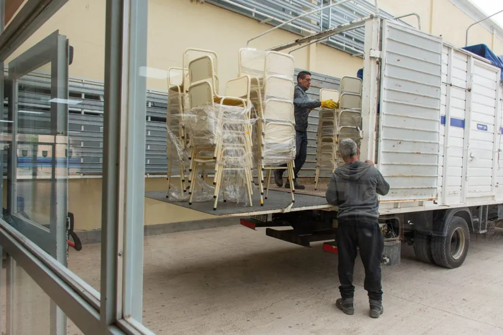 Comprarán equipamiento e insumos escolares por más de 4 mil millones de pesos Comprarán equipamiento e insumos escolares por más de 4 mil millones de pesos