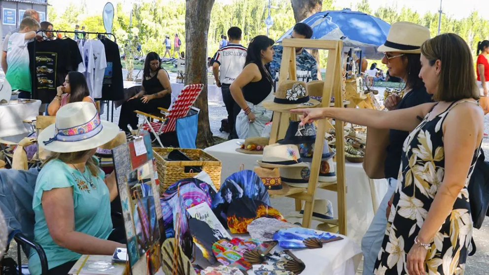 Para disfrutar en familia llega la Feria de Emprendedores al Parque Valentina Norte Para disfrutar en familia llega la Feria de Emprendedores al Parque Valentina Norte