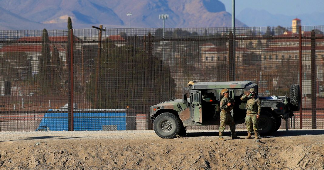 Trump envía 1.500 soldados para blindar la frontera sur de Estados Unidos con México Trump envía 1.500 soldados para blindar la frontera sur de Estados Unidos con México