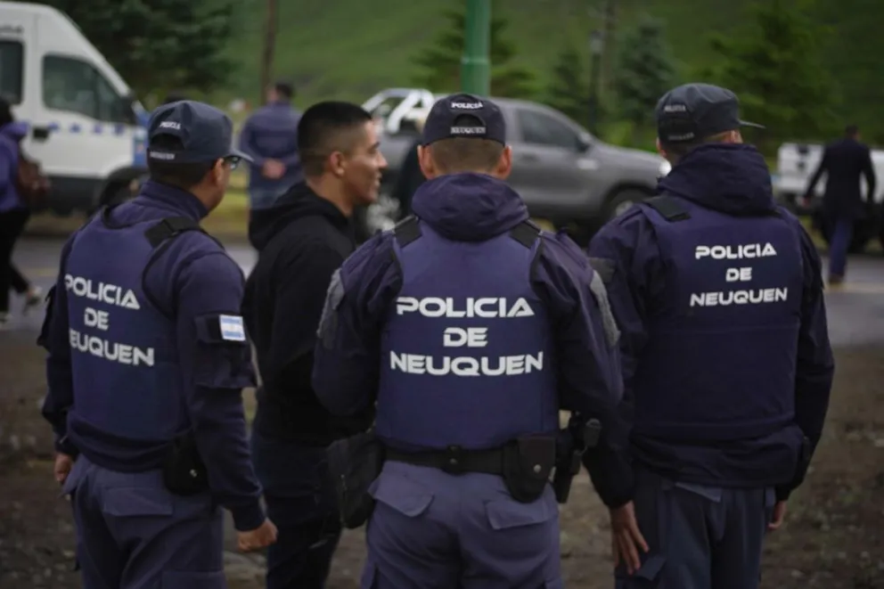 Buscan intensamente a una mujer desaparecida en el norte neuquino Buscan intensamente a una mujer desaparecida en el norte neuquino