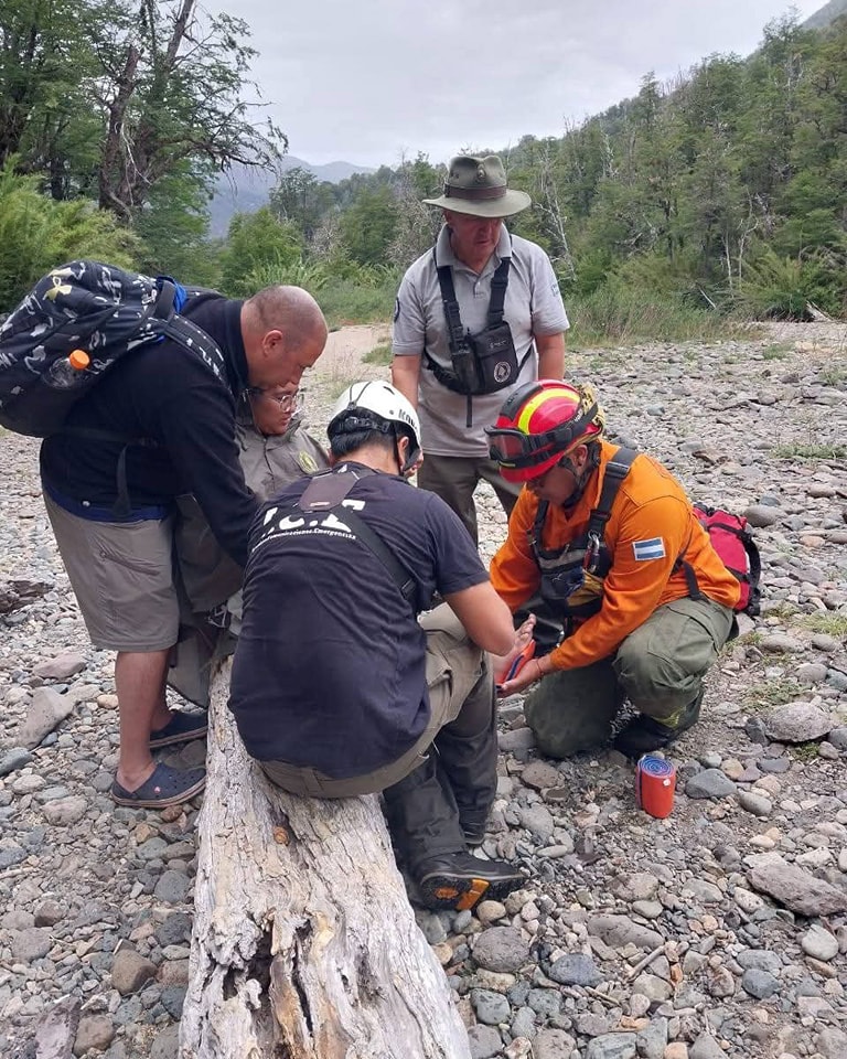 Rescate en la senda a la cascada Ñivinco Rescate en la senda a la cascada Ñivinco