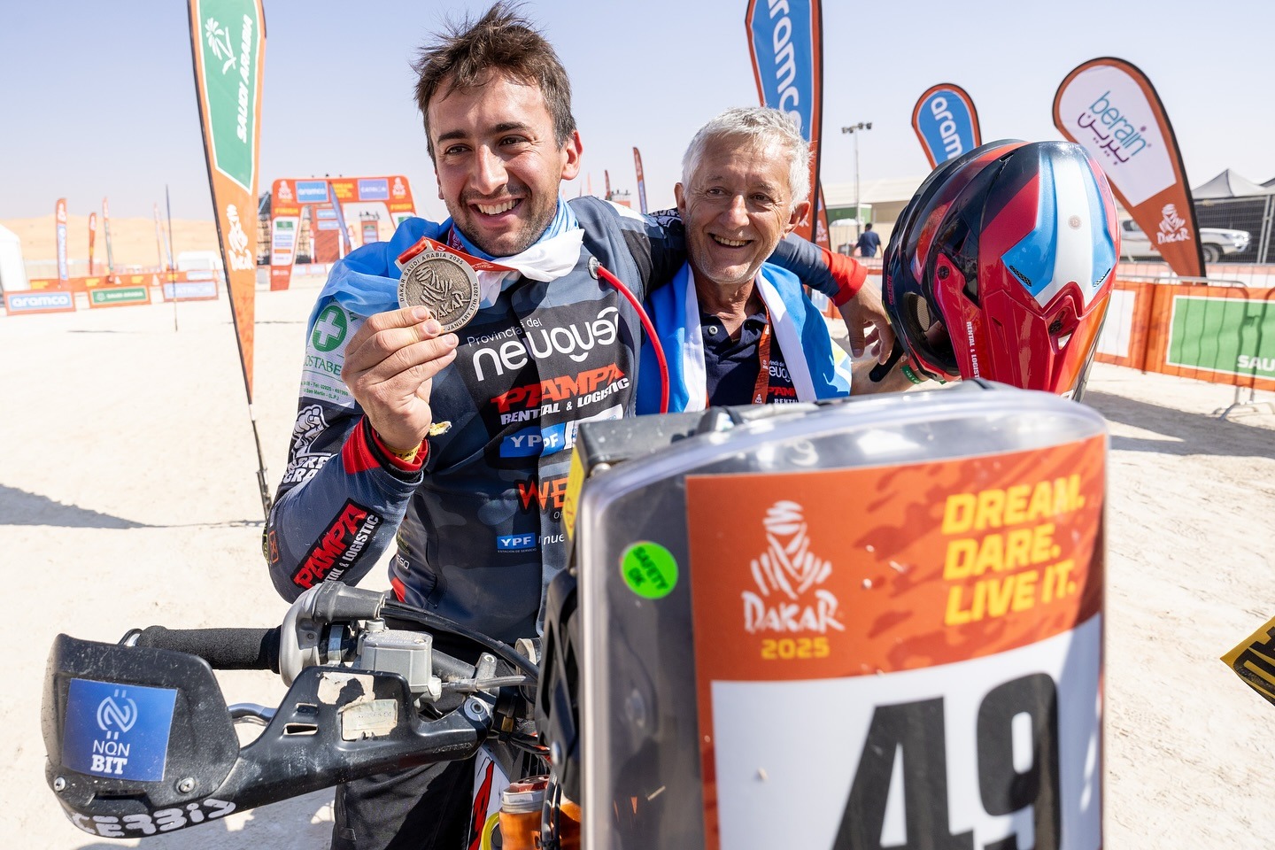 Rick Rostan Santiago Rostan consigue su segunda medalla consecutiva en el Rally ...
