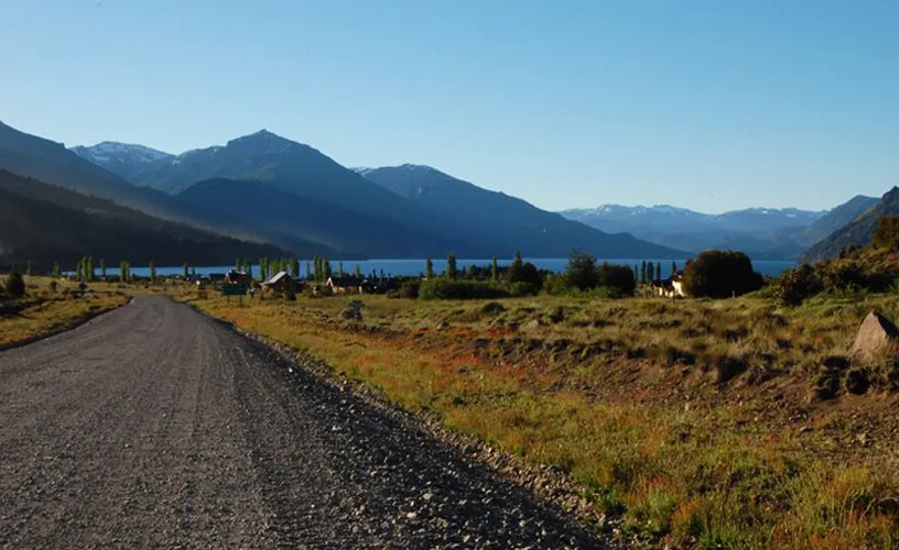Los primeros días de febrero licitan la pavimentación de la Ruta 63 hasta Villa Meliquina Los primeros días de febrero licitan la pavimentación de la Ruta 63 hasta Villa Meliquina