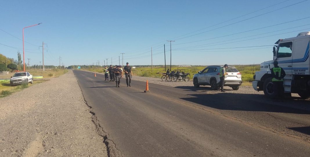 Controles en las rutas del petróleo para frenar daños en el pavimento Controles en las rutas del petróleo para frenar daños en el pavimento
