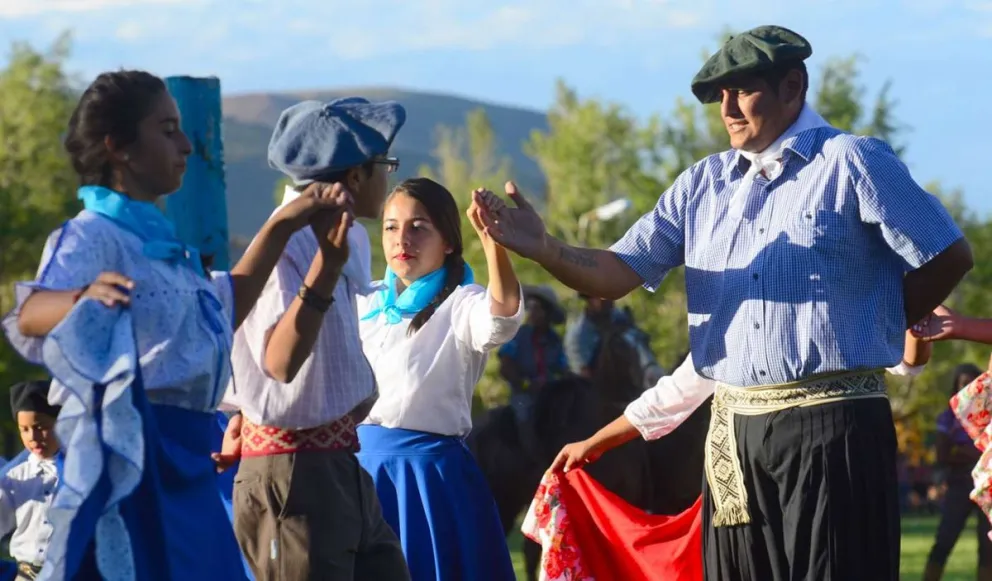 Tres fiestas populares se desarrollarán este fin de semana largo en la cordillera Tres fiestas populares se desarrollarán este fin de semana largo en la cordillera