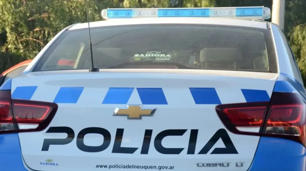 Condenan a subcomisario por detener y agredir a un denunciante en Rincón de los Sauces Condenan a subcomisario por detener y agredir a un denunciante en Rincón de los Sauces