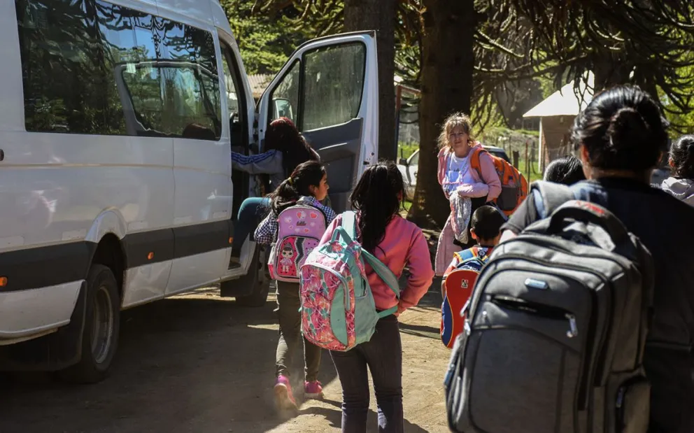 Iniciaron las licitaciones para el transporte de estudiantes y docentes Iniciaron las licitaciones para el transporte de estudiantes y docentes