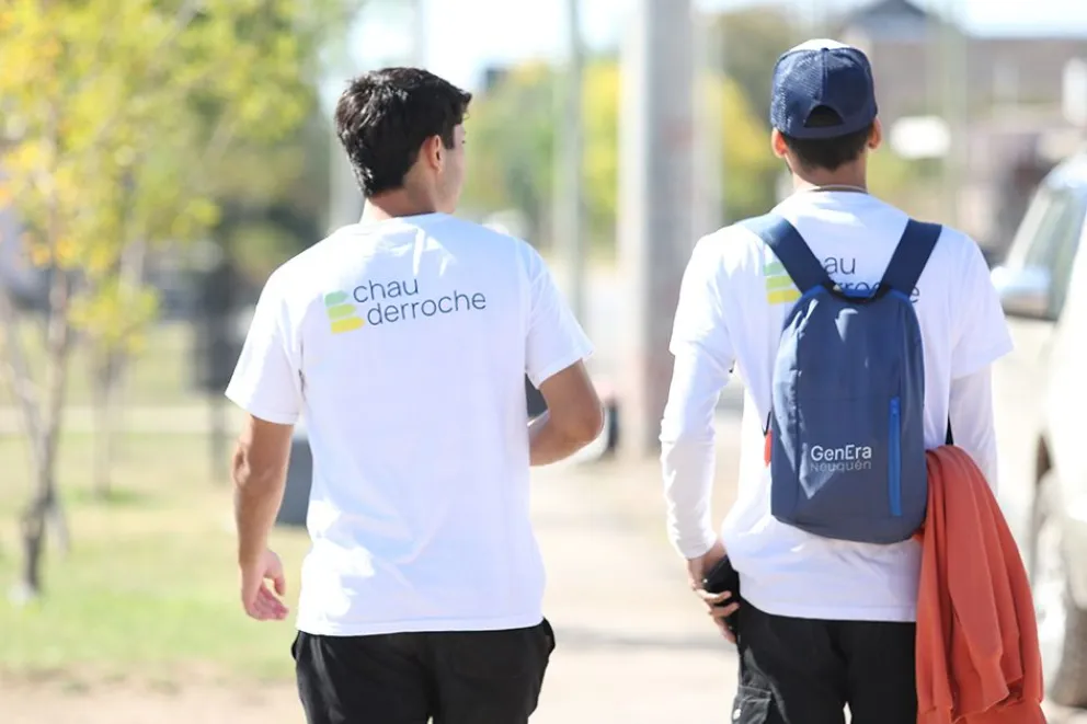 La iniciativa Chau Derroche reunió a más de 300 vecinos en el barrio San Lorenzo Sur La iniciativa Chau Derroche reunió a más de 300 vecinos en el barrio San Lorenzo Sur