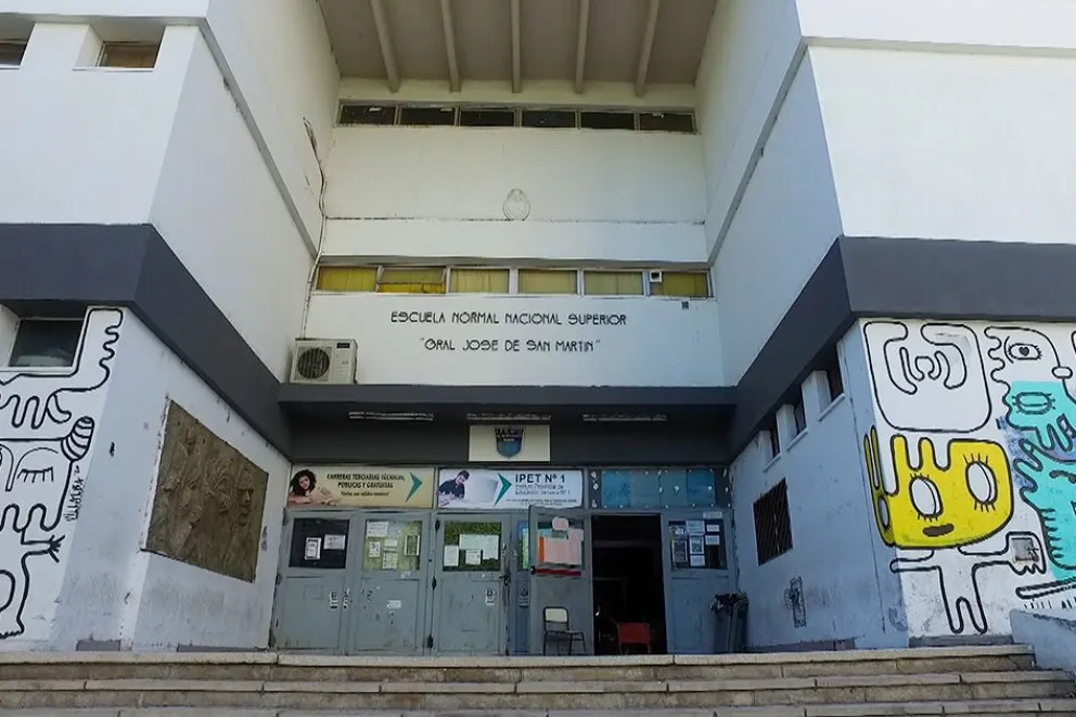 El Gobierno repudió los hechos de violencia en el IFD12 El Gobierno repudió los hechos de violencia en el IFD12