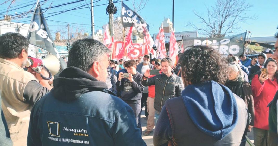 Ceramistas anuncian corte en Ruta 7 en el marco del paro nacional Ceramistas anuncian corte en Ruta 7 en el marco del paro nacional